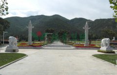 ɽ��̫ԭ��ɽĹ԰