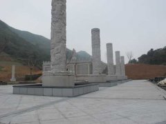 ���־���