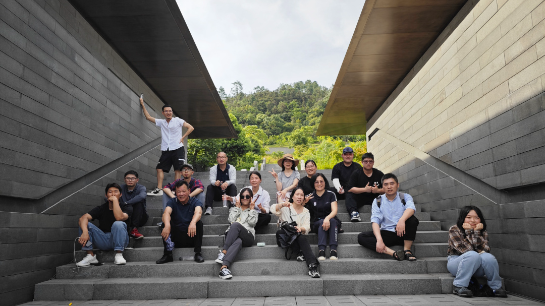 <b>�������� ����ֽ��|���ɱ����Ǽ�������ŶӺ�����ѧ��</b>